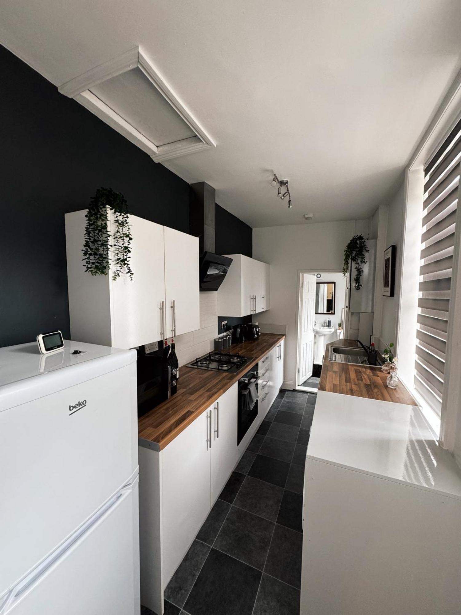 A&A Luxury Stay Rosedale St - Chic, Modern, City Centre, Neon Decor Sunderland  Exterior foto
